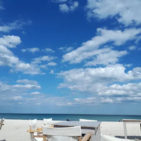 White Apartmans Apartment Mamaia